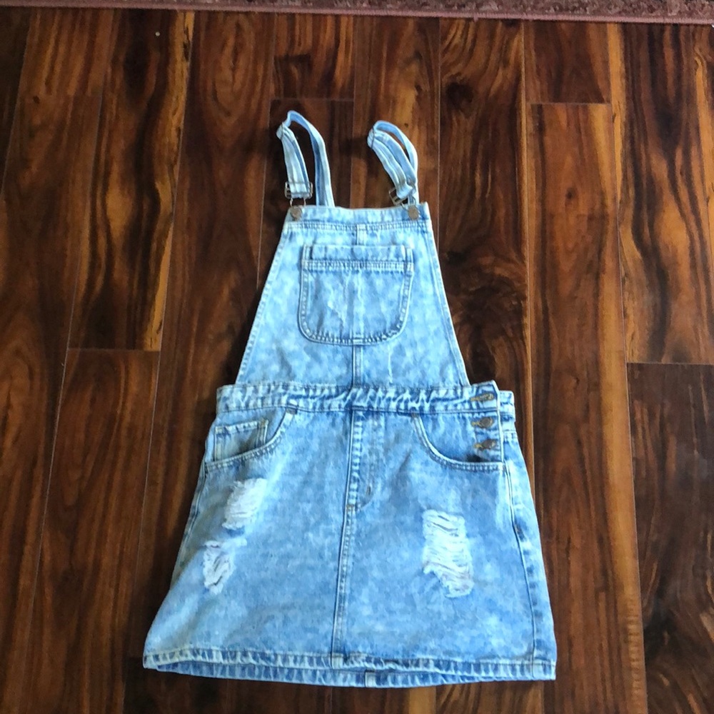 Forever 21 overall mini skirt (M)